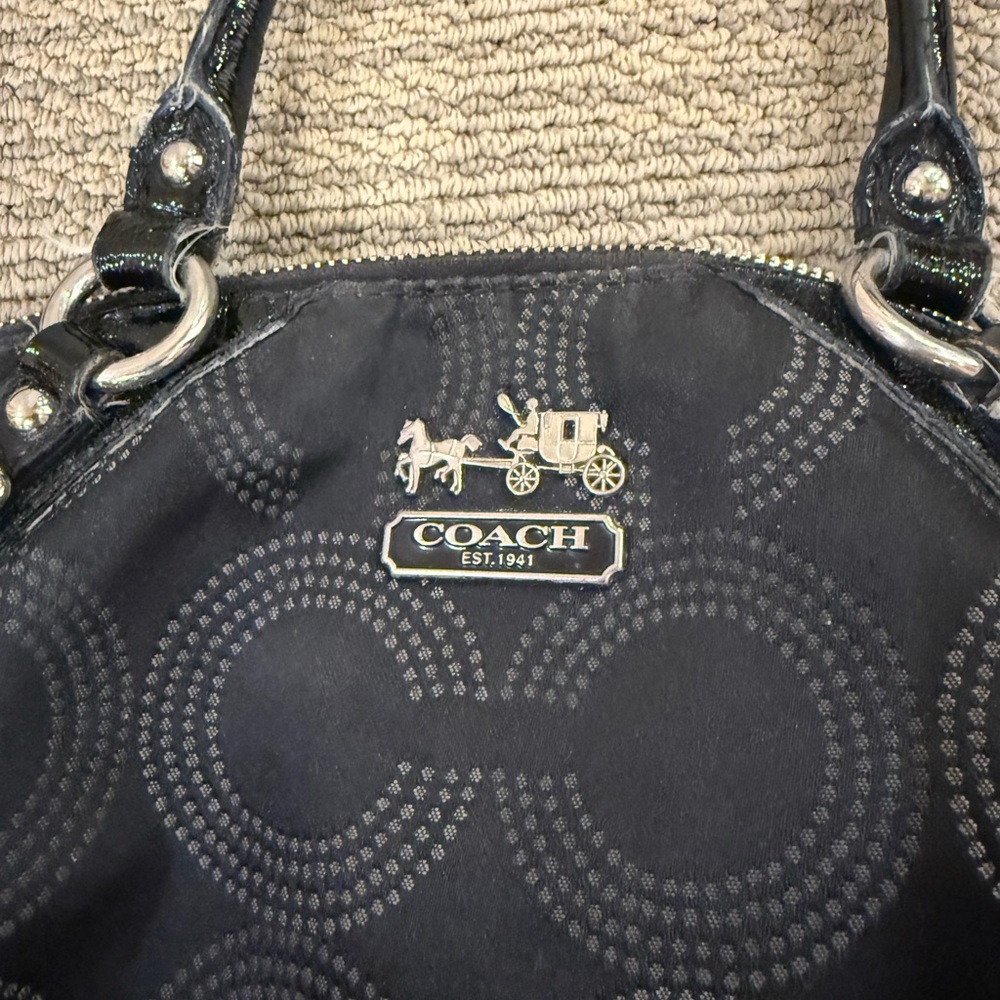 Coach Black Shoulder Bag with Silver Circle Design - Picture 3 of 6